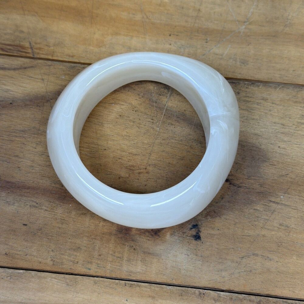 Vintage Asymmetrical Lucite Bangle Bracelet Pearl Ivory Swirl Chunky